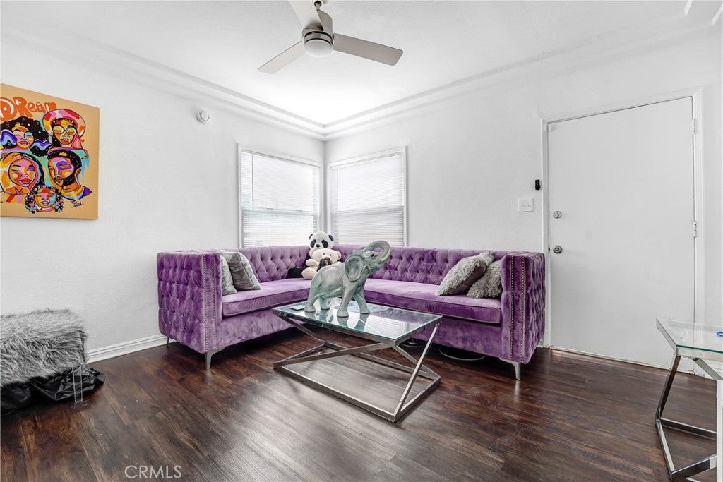 2227 E 112th