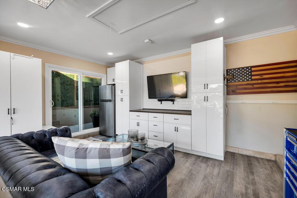 Waverly Heights-533 - 1005472 - Residential