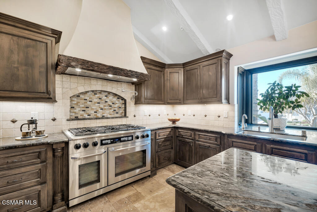Waverly Heights-533 - 1005472 - Residential