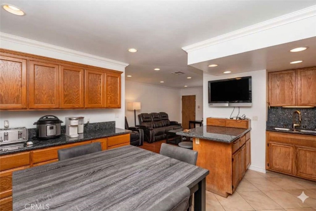 4345 W 154th 10