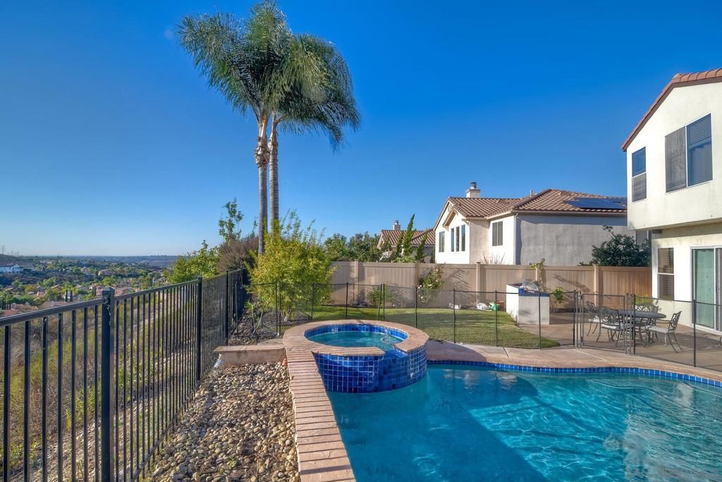 listing image 130728868734533084097