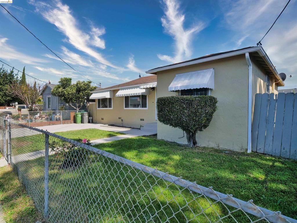 Photo of 138 Eldridge Avenue Ave, Oakland, CA 94603 (MLS # 41127596)