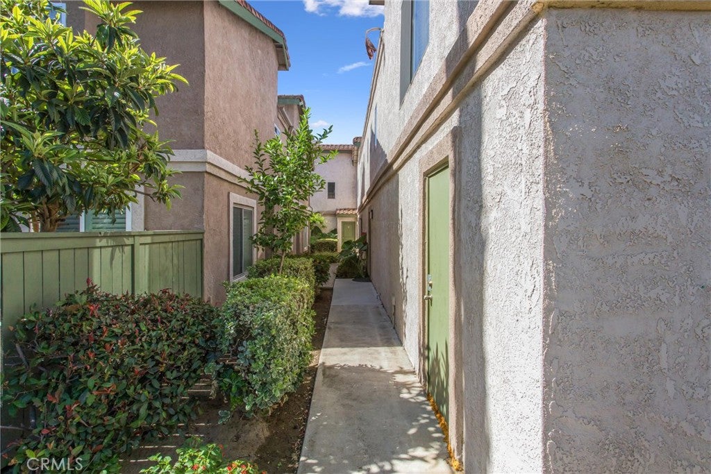 10246 Chaparral
