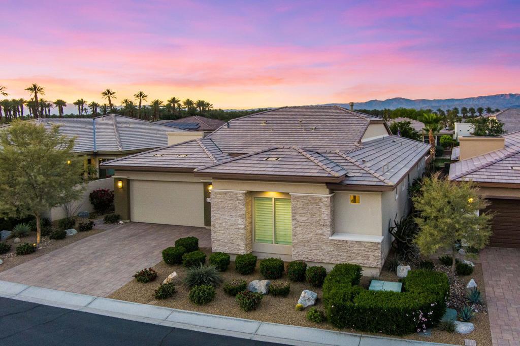 82400 W Coral Mountain Drive
