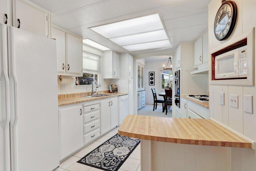 Portola Country Club - Manufactured In Park