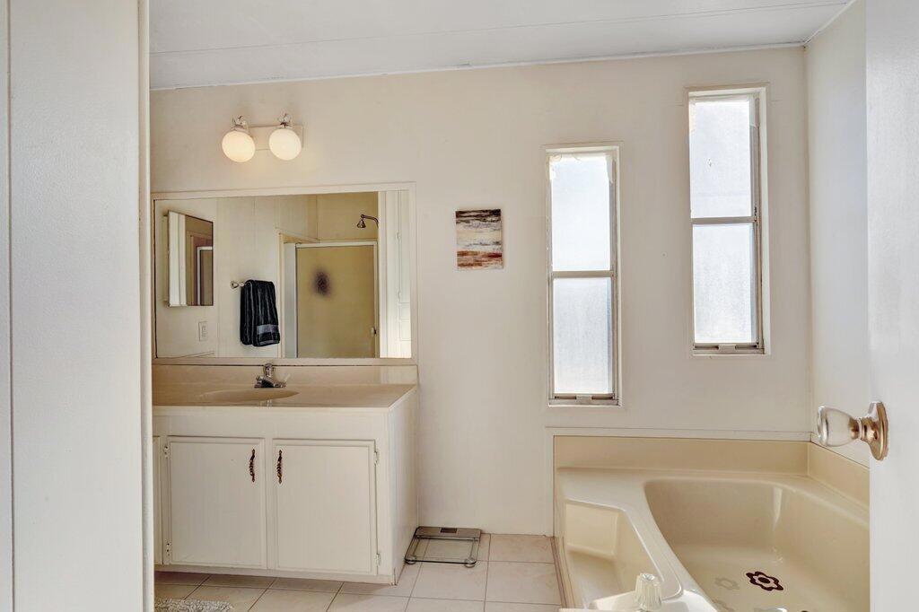 Portola Country Club - Manufactured In Park