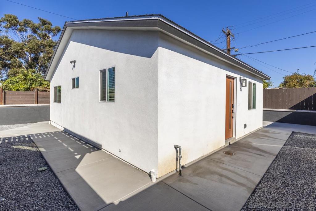 Encanto - Residential Lease