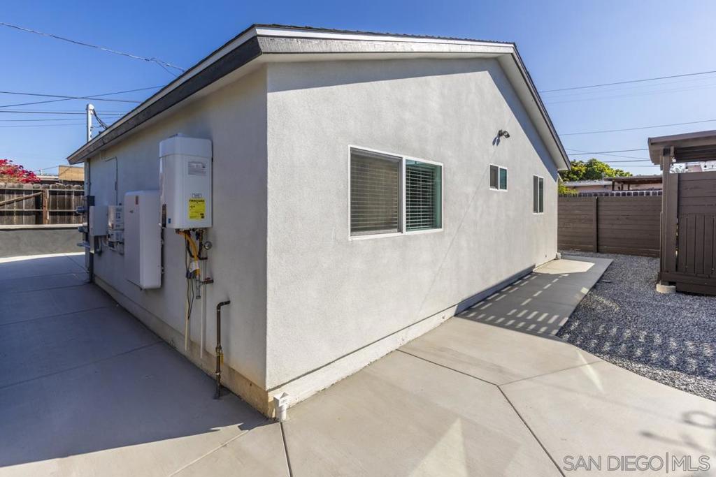 Encanto - Residential Lease