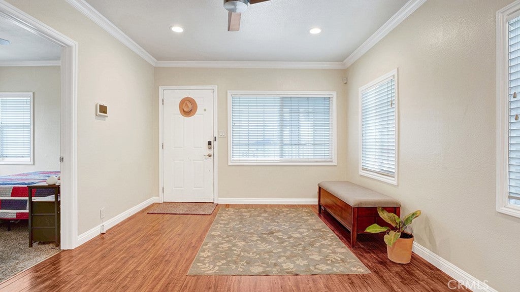 944 W Sepulveda Street