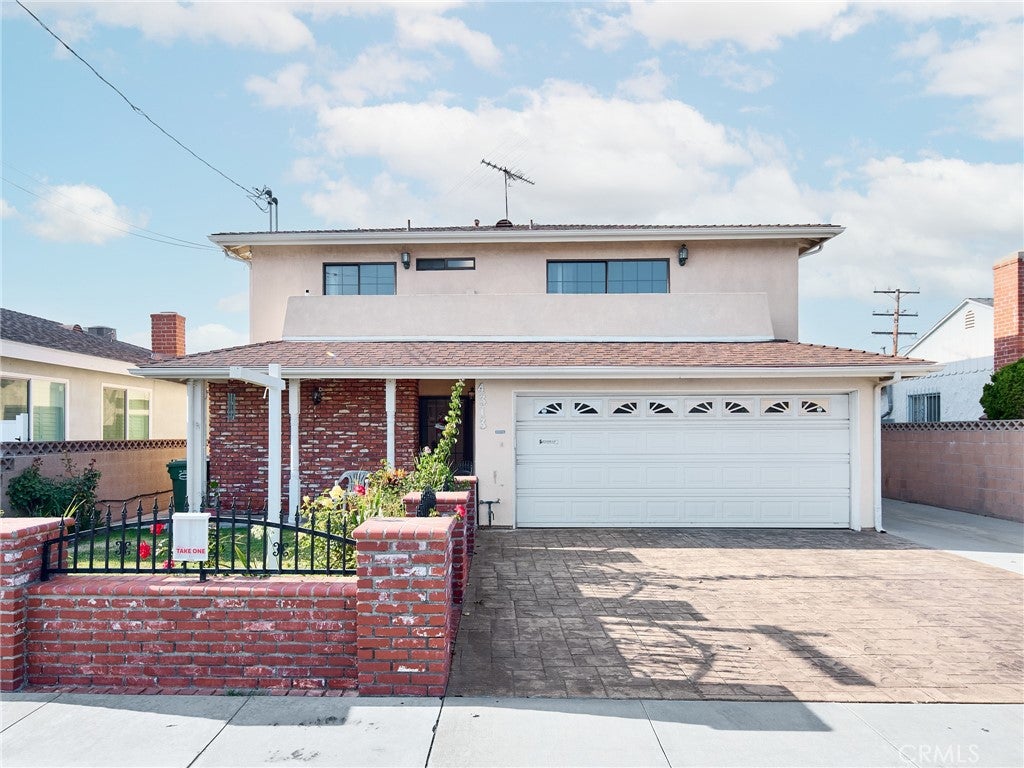 4313 W 133rd