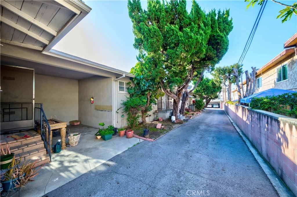 522 W Linwood Avenue