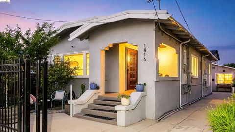 Photo of 1816 39Th Ave Ave, Oakland, CA 94601 (MLS # 41133256)