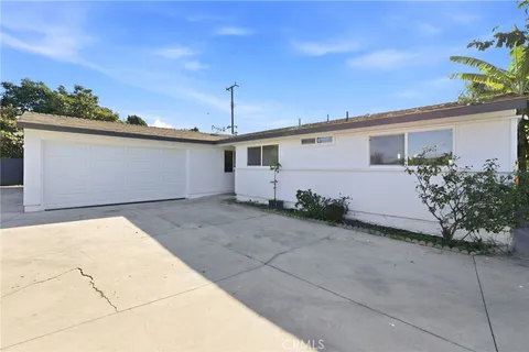 405 S Clara St, Santa Ana, CA 92703 - MLS#: OC26001725