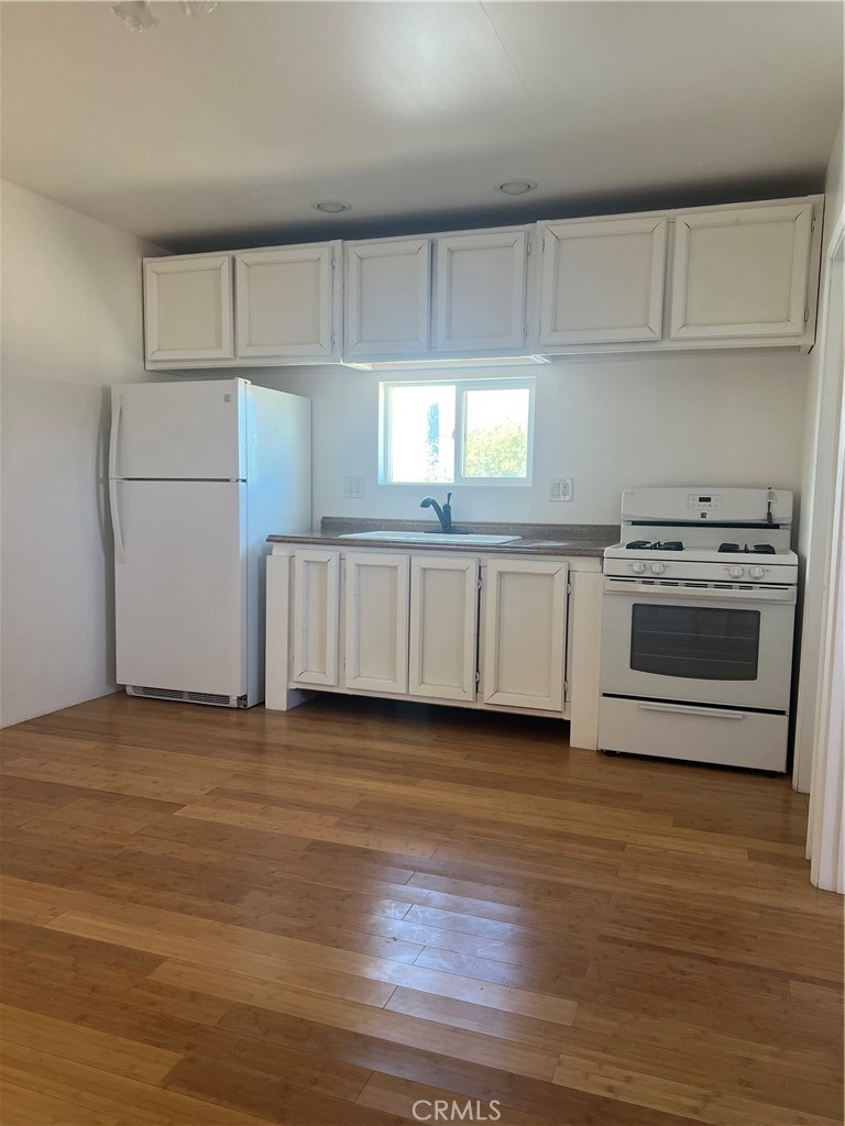 9241 E Avenue R14