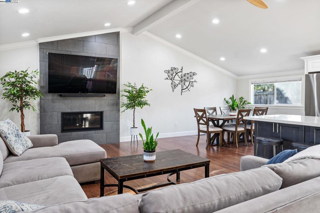 LIVERMORE - Residential