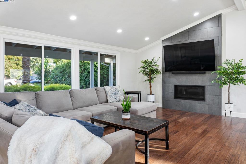 LIVERMORE - Residential