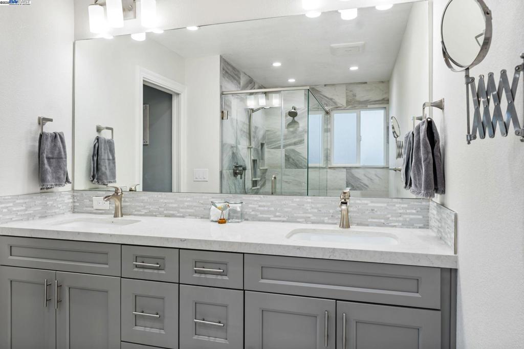 LIVERMORE - Residential