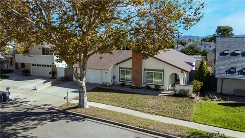 2430 Greensward Street N Simi Valley CA 93065