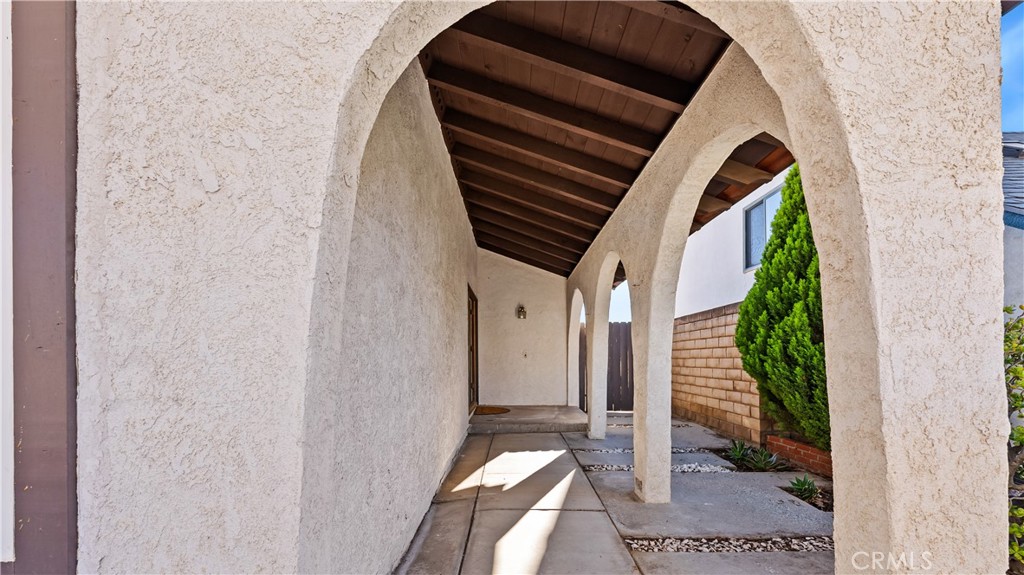 2430 Greensward Street N