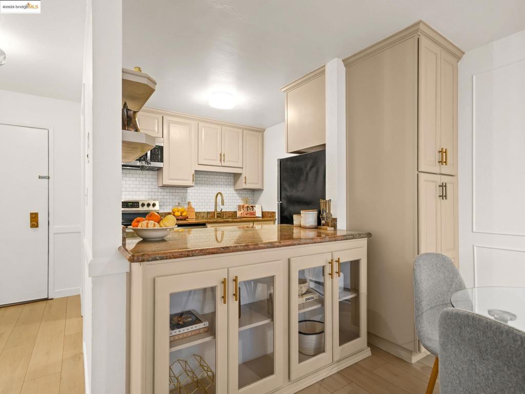 WEST ALAMEDA - Residential