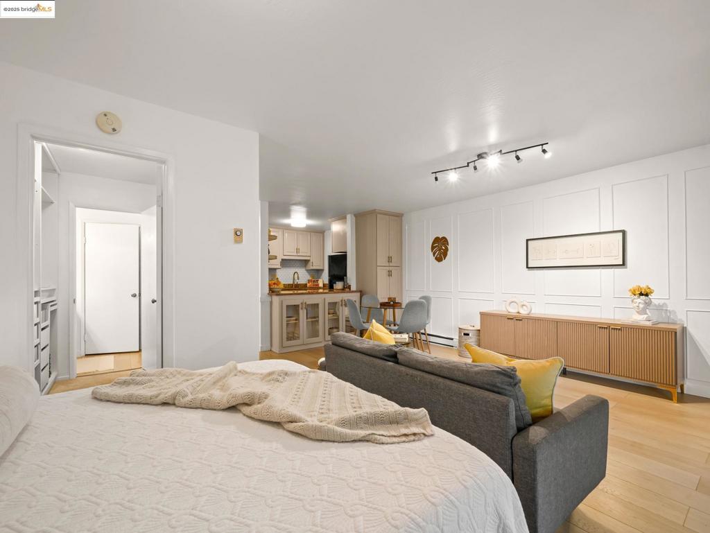 WEST ALAMEDA - Residential