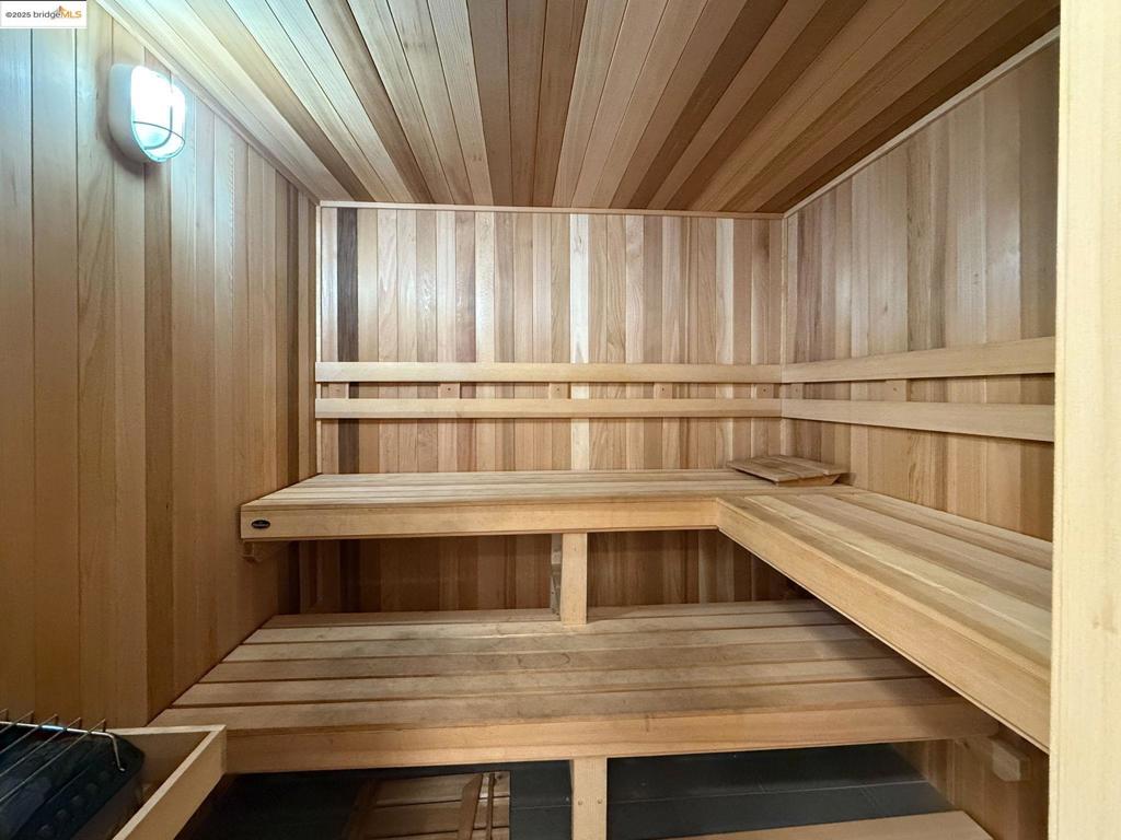 WEST ALAMEDA - Residential