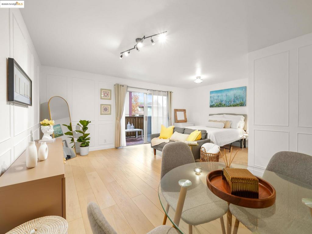 WEST ALAMEDA - Residential