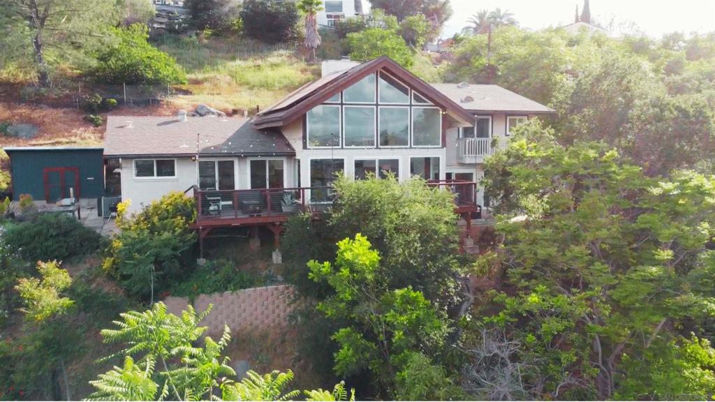 1384 Merritt Ter