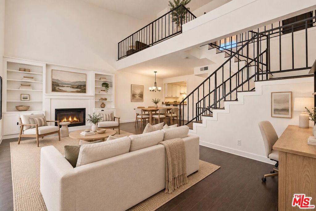 200 S La Fayette Park Place 2, Los Angeles CA 90057