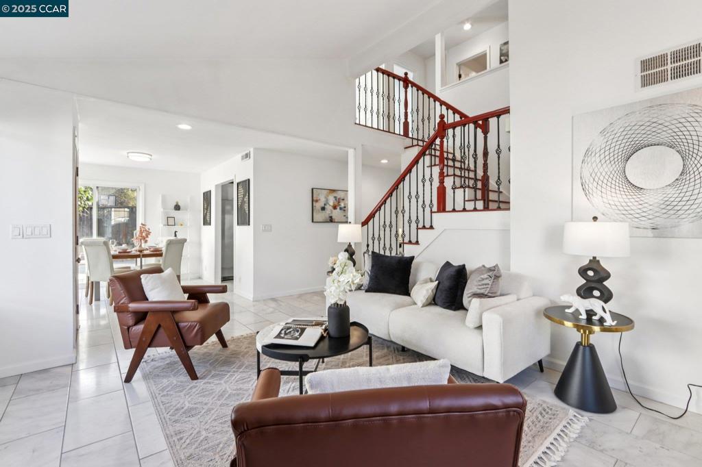 EAST VALLEY - Residential