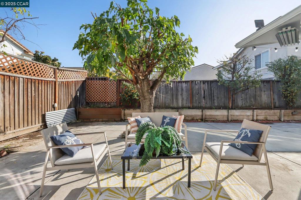 EAST VALLEY - Residential