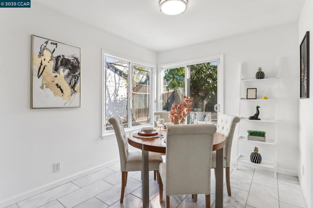 EAST VALLEY - Residential