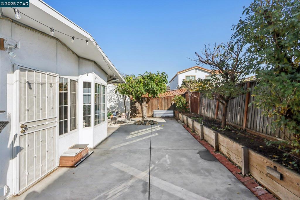 EAST VALLEY - Residential