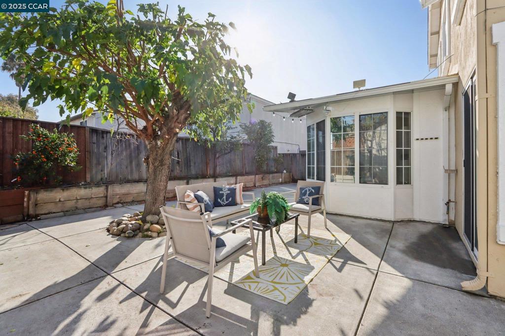 EAST VALLEY - Residential