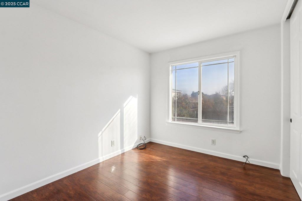 EAST VALLEY - Residential