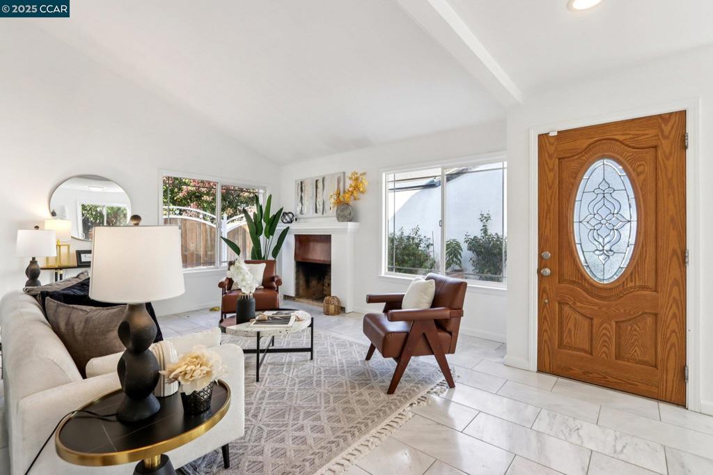 EAST VALLEY - Residential