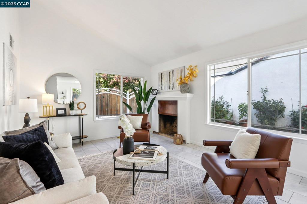 EAST VALLEY - Residential