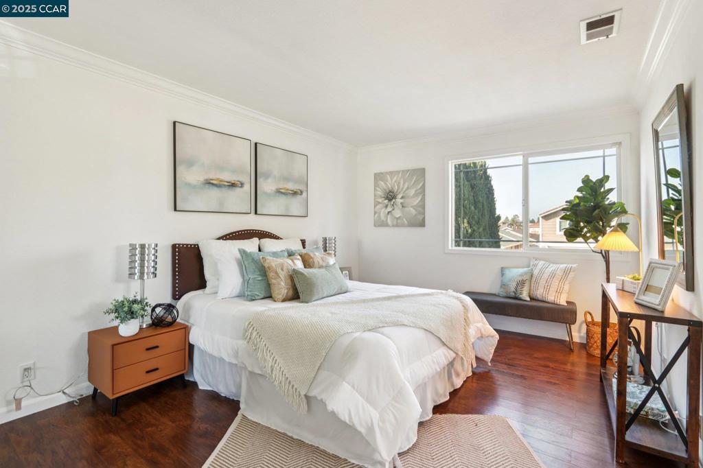 EAST VALLEY - Residential