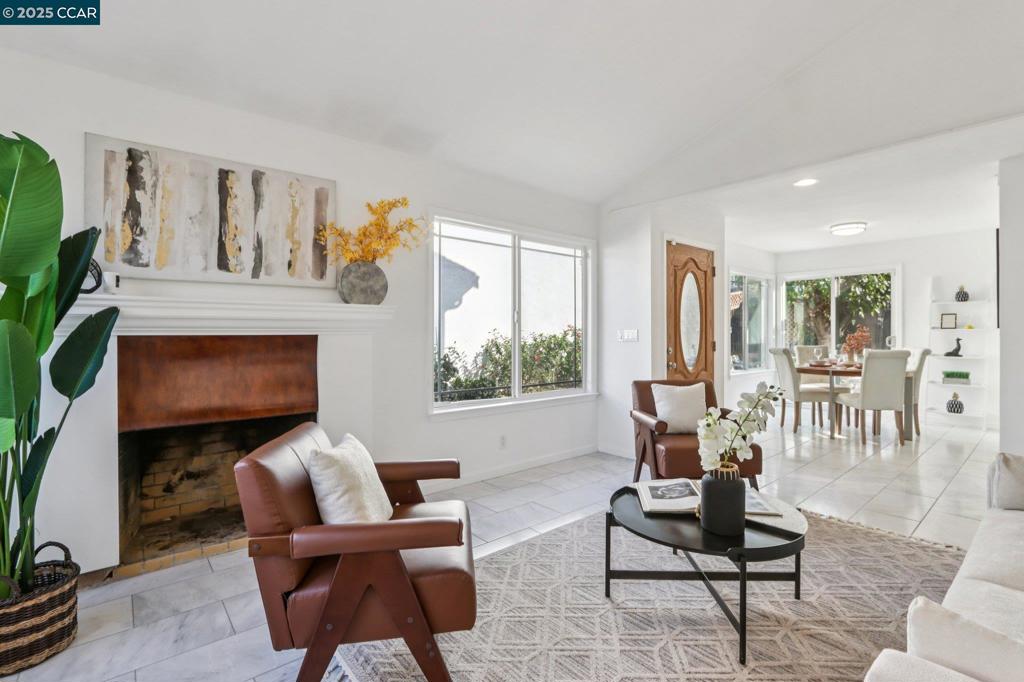 EAST VALLEY - Residential