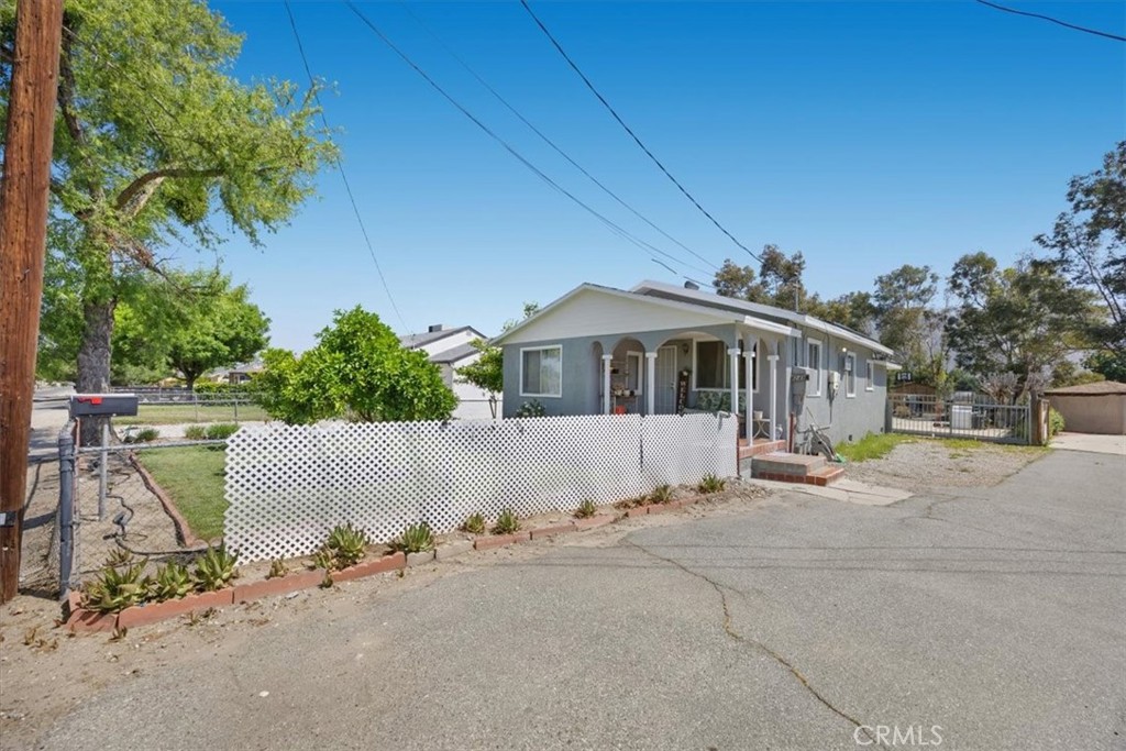 243 249 Idyllwild Drive