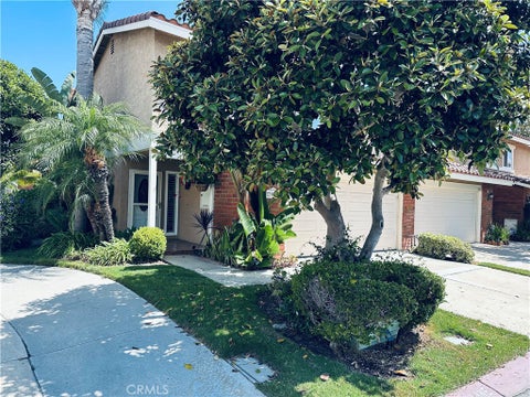 Photo of 7885 Moonmist CIR, Huntington Beach, CA 92648 (MLS # OC26169369)
