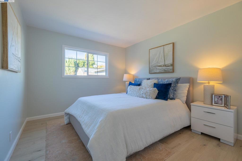 VILLAGE - Residential