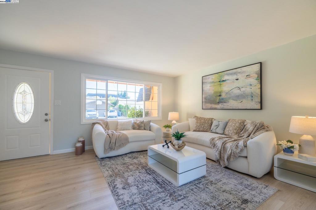 VILLAGE - Residential