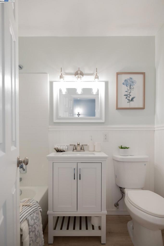 VILLAGE - Residential