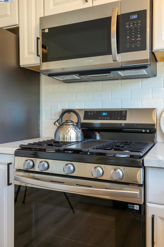 VILLAGE - Residential