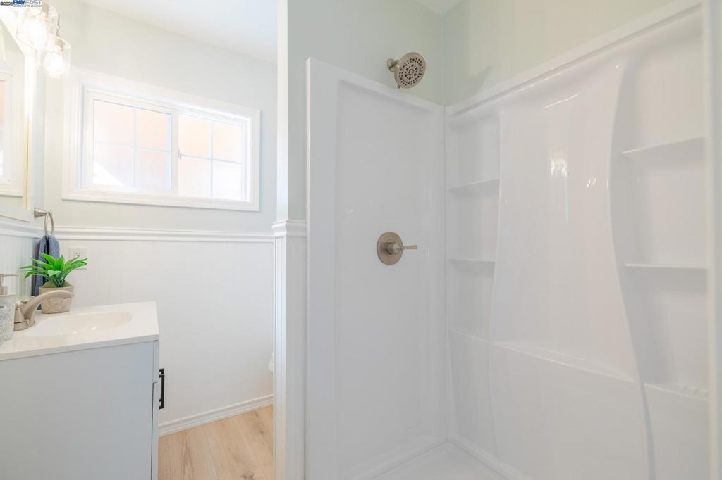 VILLAGE - Residential