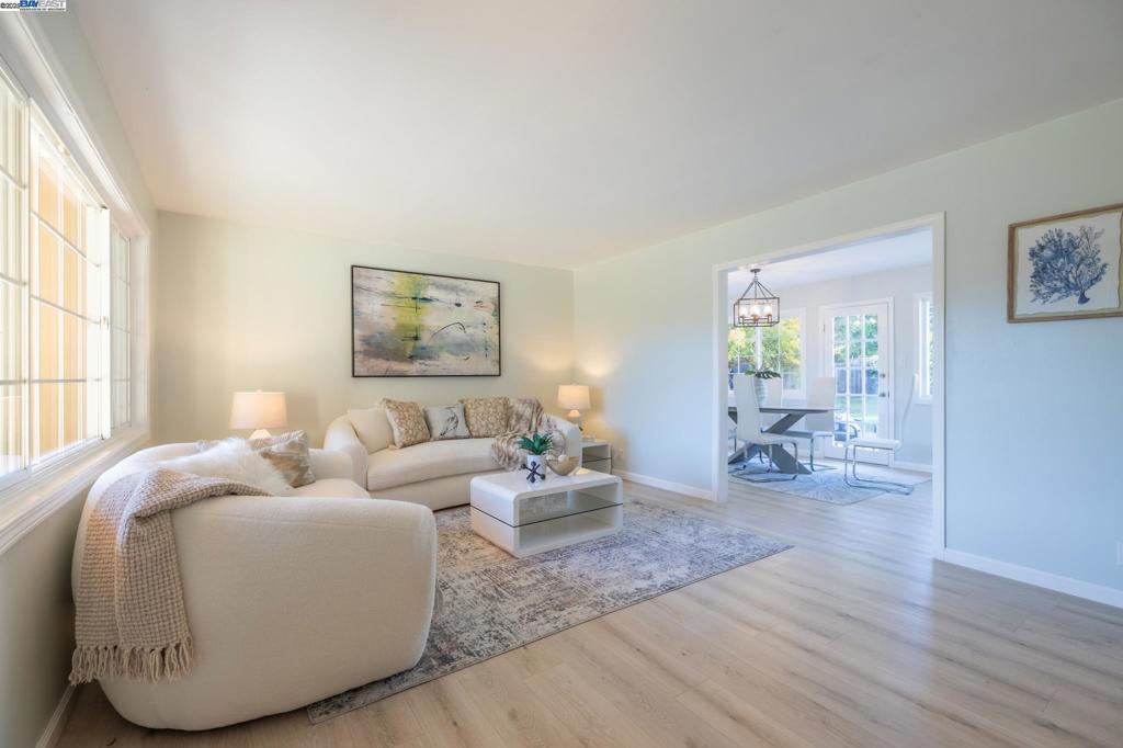 VILLAGE - Residential