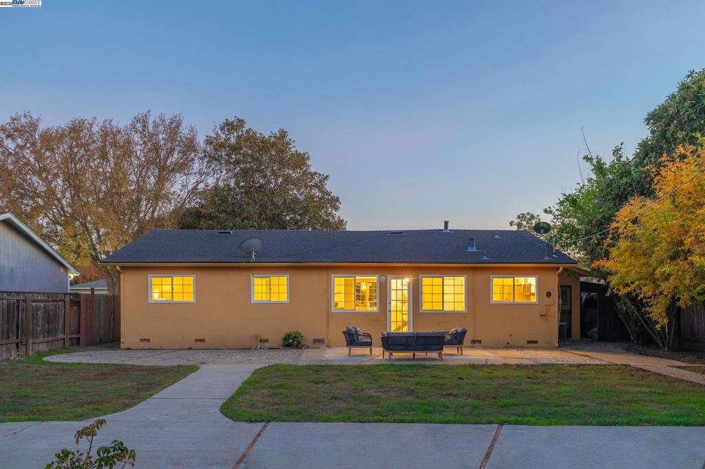 VILLAGE - Residential