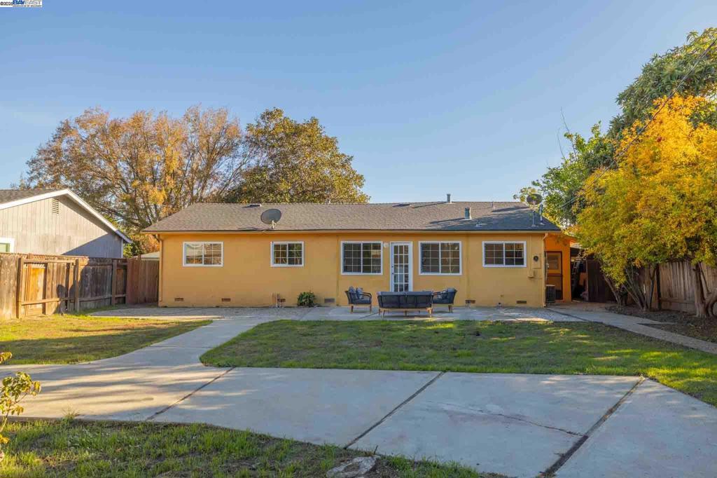 VILLAGE - Residential