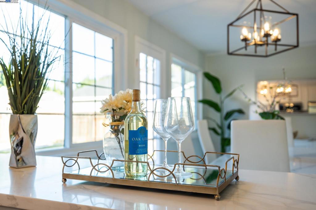 VILLAGE - Residential